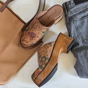 Free People clogs
